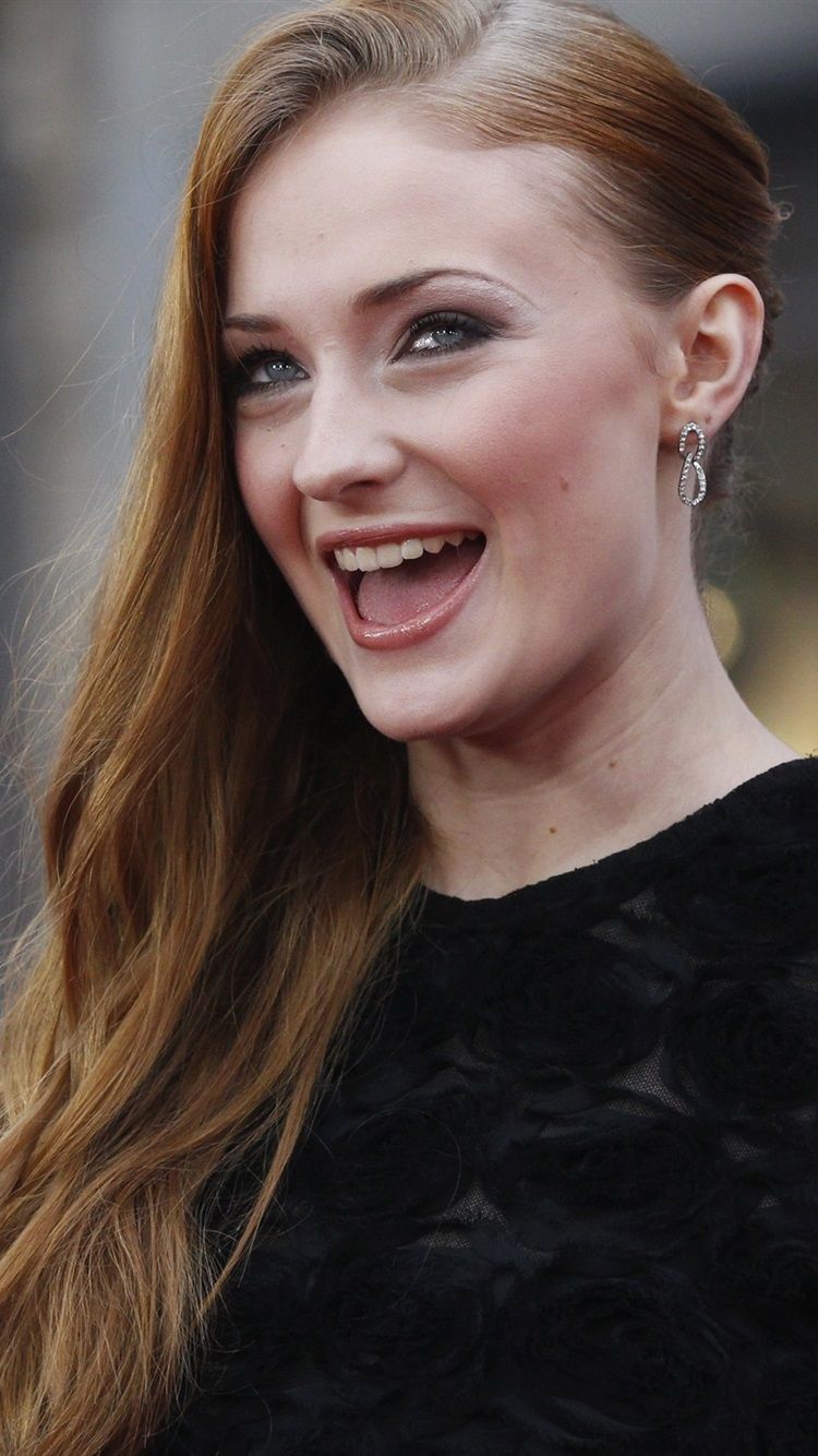 750x1334 Download This Wallpaper Sophie Turner Hd