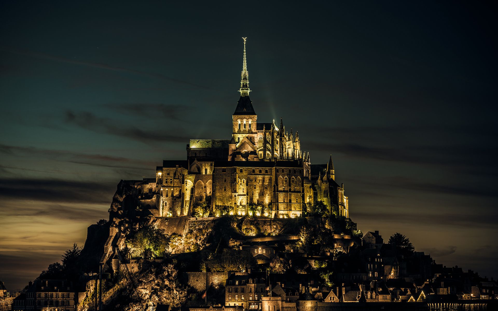 1920x1200 Mont Saint Michel Castle Buildings Night Lights Sky Wallpaper 1920x1200 45269