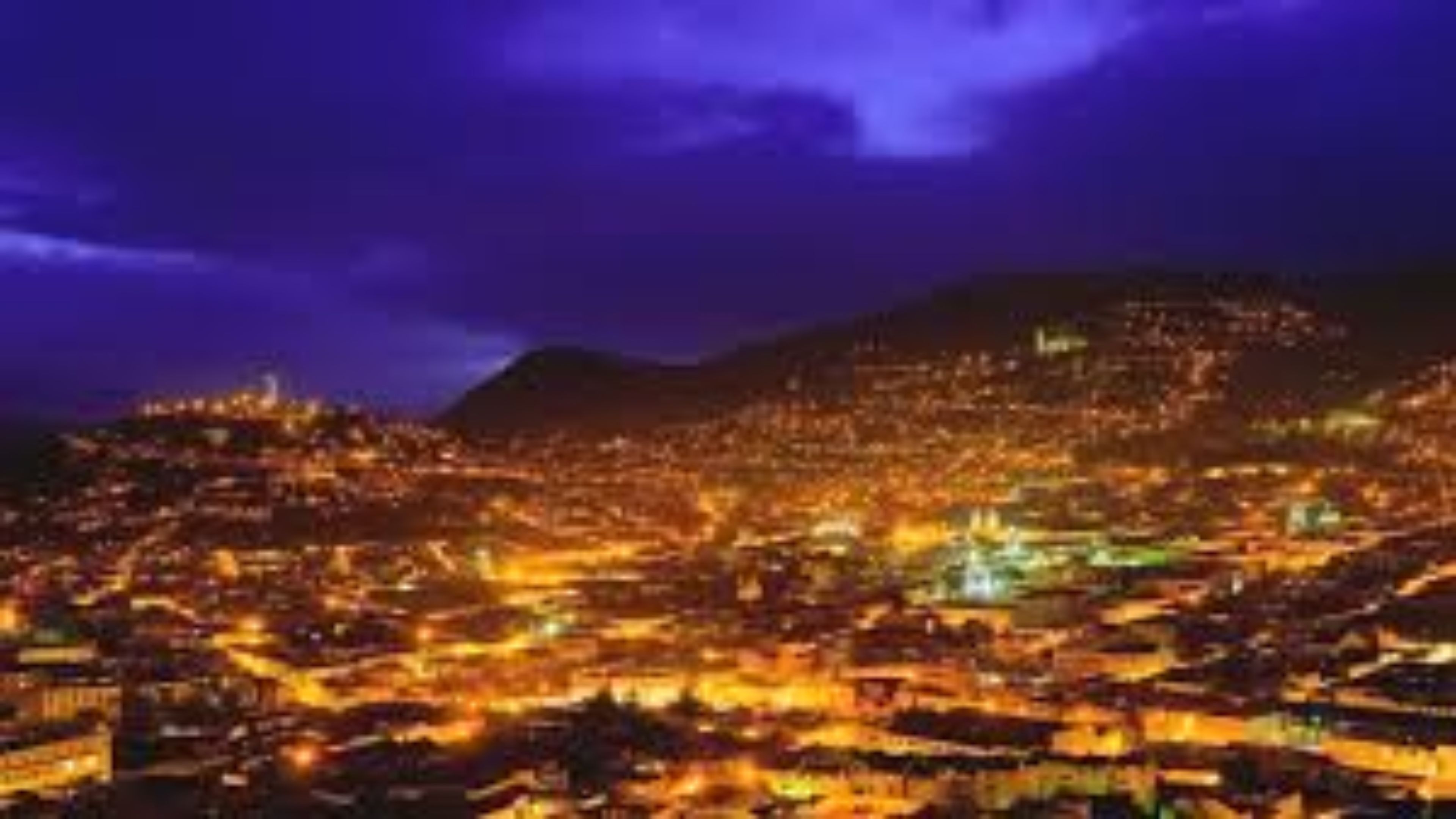 3840x2160 Night View Quito Ecuador 4k Wallpaper Free 4k Wallpaper