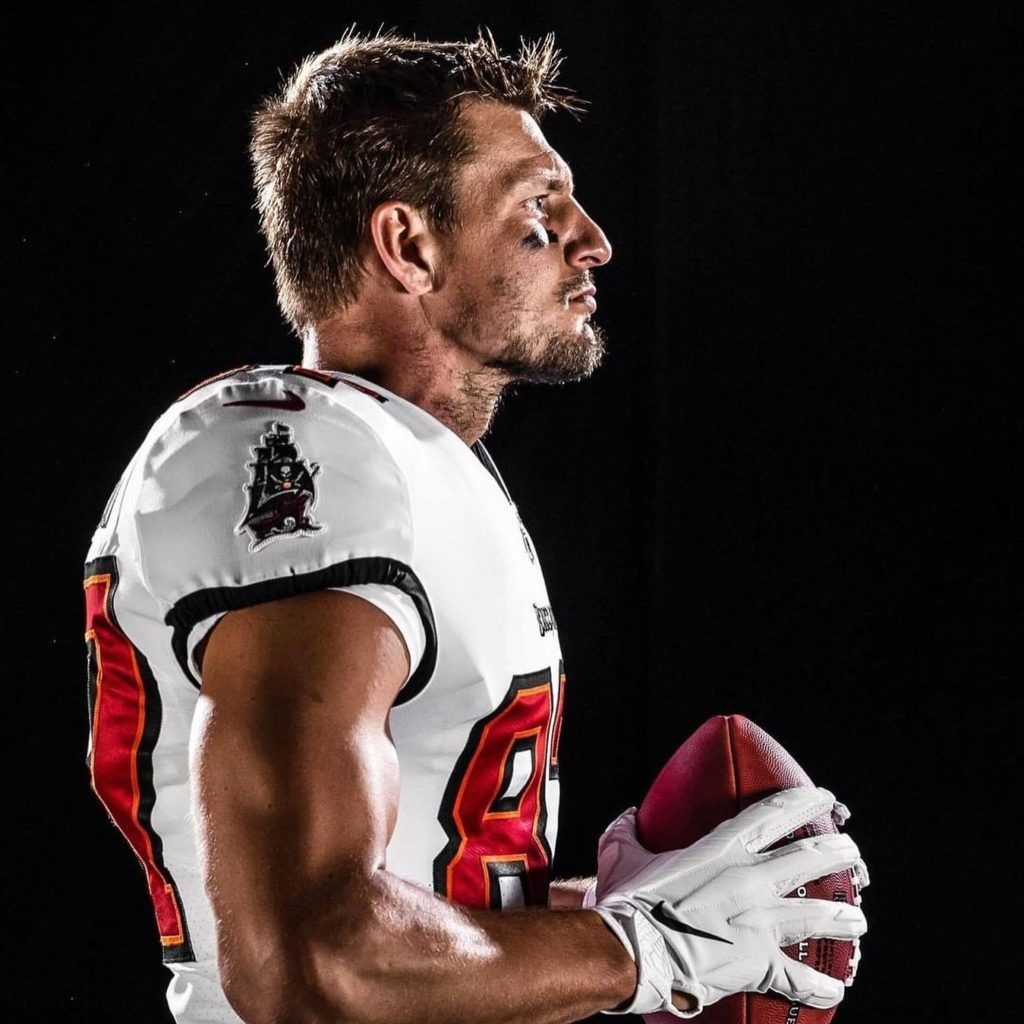 1024x1024 First Image Of Rob Gronkowski In Buccaneers Uniform Released Pics